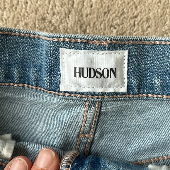 Hudson Gracie Jean Shorts 24 - Picture 2 of 4